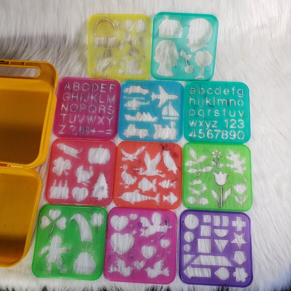 1990's Vintage Tupperware stencils alphabet lunch box and stencils set - Picture 2 of 6